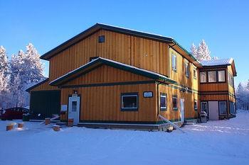 Hot Springs Campground & Hostel Upper Laberge Exterior foto