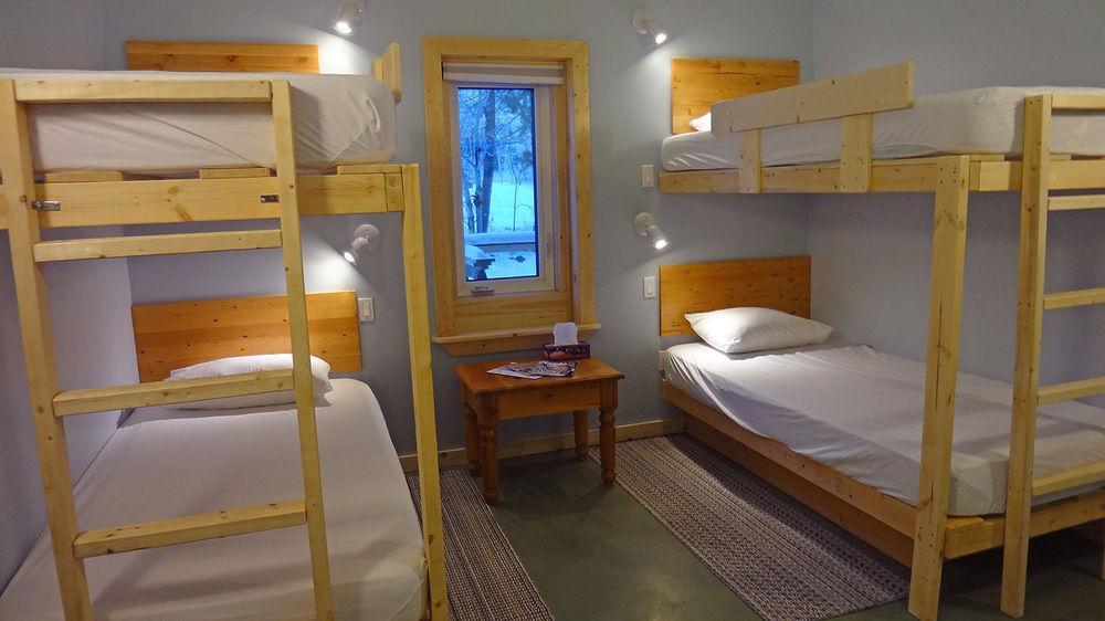 Hot Springs Campground & Hostel Upper Laberge Exterior foto